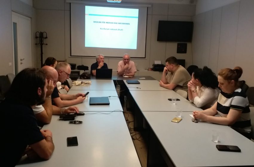  Pritshmëritë dhe sfidat e integrimit të edukimit për median dhe informacionin në kurrikulën e arsimit parauniversitar